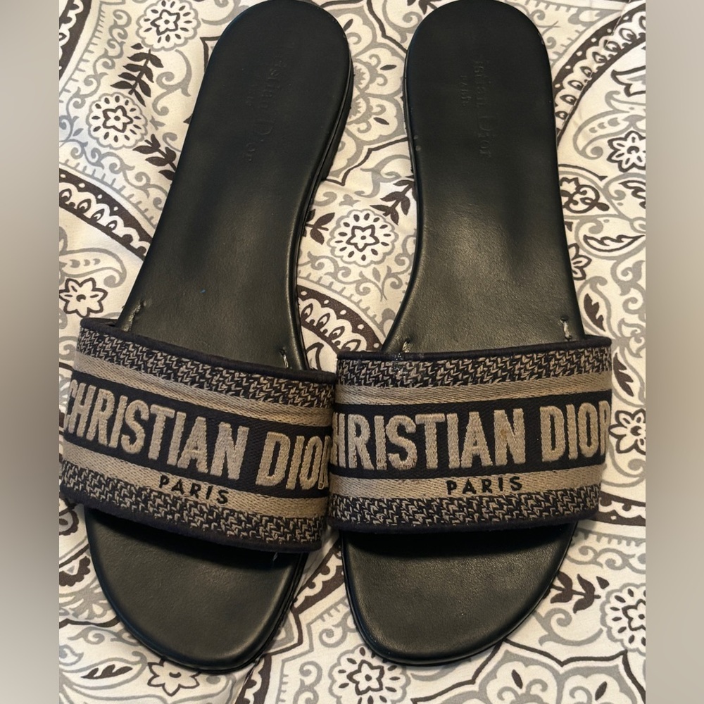 Dior Dway slide